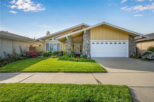 3271 Marna Ave, Long Beach, CA, 90808-3249 | Card Image