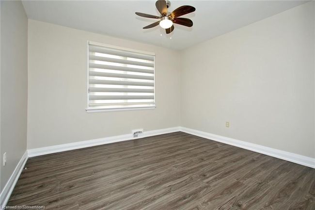 15 First St, House other with 4 bedrooms, 2 bathrooms and 5 parking in Waterdown ON | Image 13