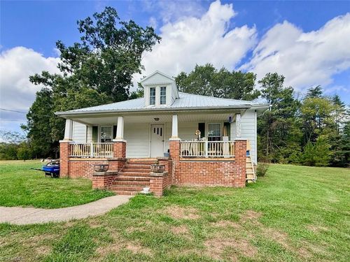 1729 Ashby St, Eden, NC, 27288-4221 | Card Image