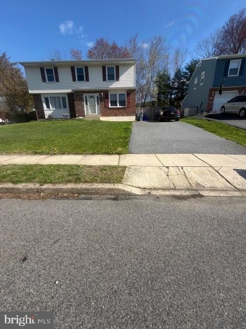 110 Jennifer Way, UPPER CHICHESTER, PA, 19061-2323 | Card Image