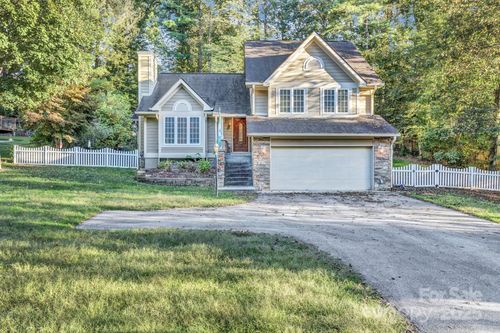 911 Fanning Bridge Rd, Fletcher, NC, 28732-9211 | Card Image