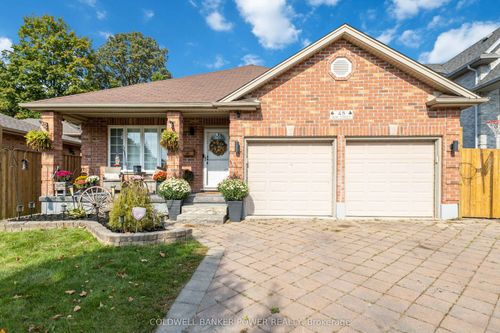 48 Bow St, London, ON, N5V4V3 | Card Image
