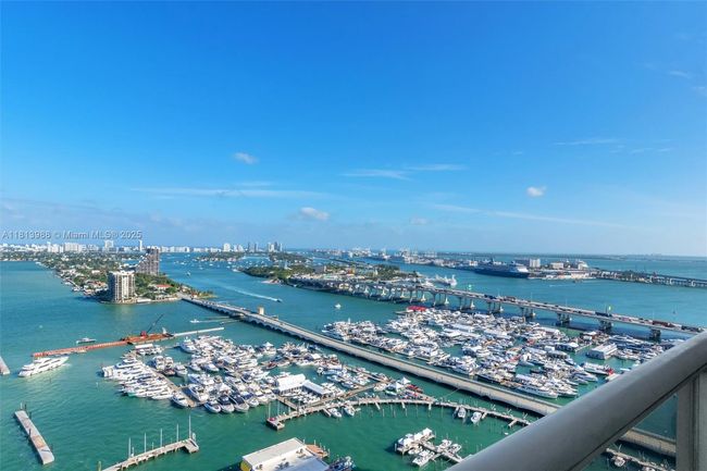 APT-3332 - 1717 N Bayshore Dr, Condo with 2 bedrooms, 2 bathrooms and null parking in Miami FL | Image 19