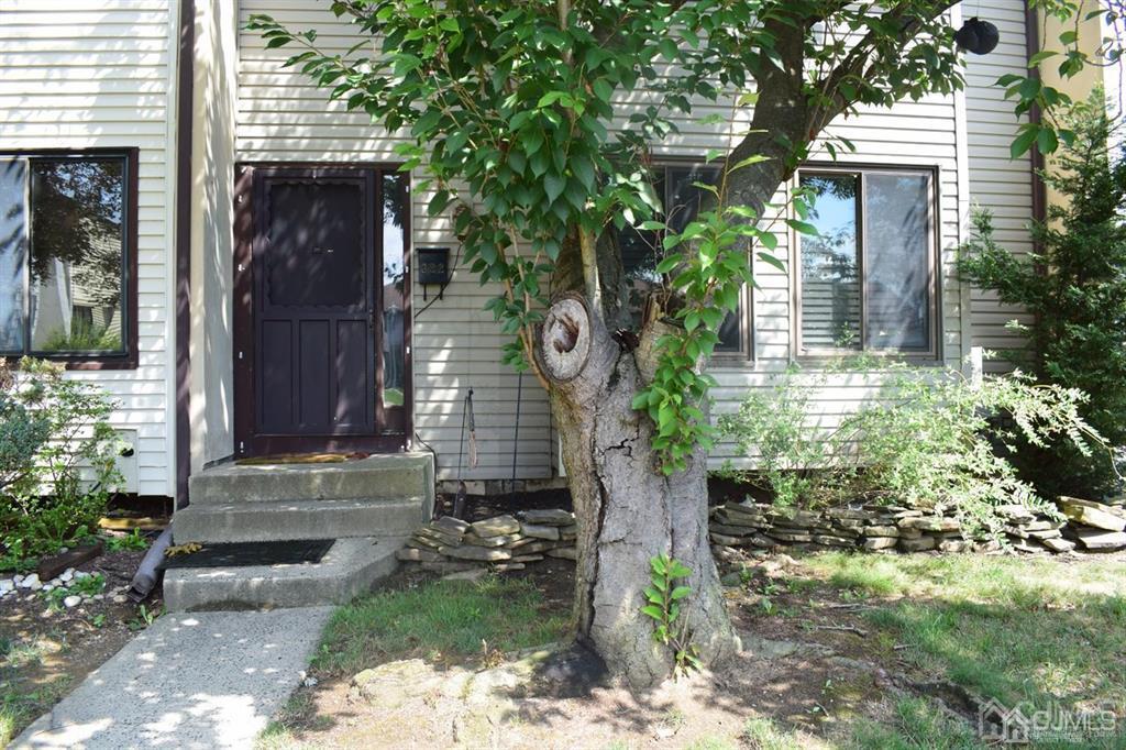 322 Bolton Road, Sold in East Windsor Zoocasa