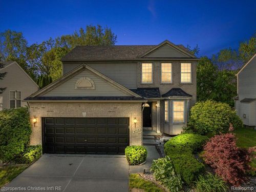 9773 Ravenshire Dr, Superior Twp, MI, 48198-3287 | Card Image