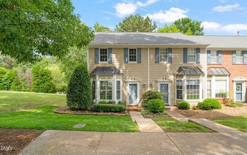 240 Standish Dr, Chapel Hill, NC, 27517-5553 | Card Image