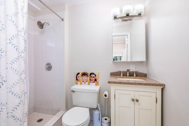 1st Floor Bathroom | Image 29