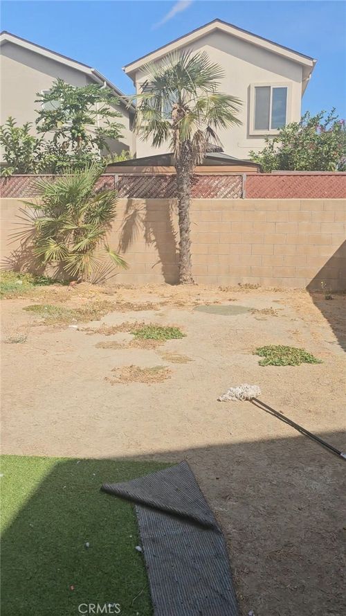 apt-e-639 Henrietta St, Torrance, CA, 90503-2759 | Card Image