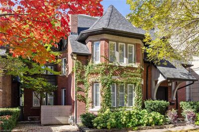 70 Oriole Rd, House other with 5 bedrooms, 4 bathrooms and 3 parking in Toronto ON | Image 1