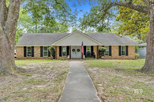 224 Cache Cir, Chickasaw, AL, 36611-1106 | Card Image