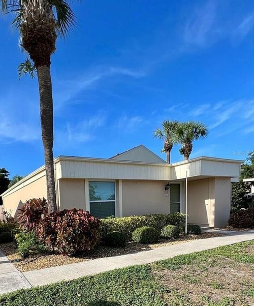 6301 Manatee Ave W, Bradenton, FL, 34209-2322 | Card Image