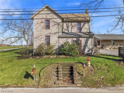 10725 Struthers Rd, New Middletown, OH, 44442-9704 | Card Image