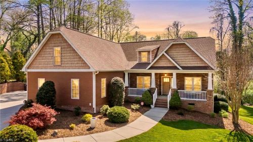 4921 Folkstone Ct, Pfafftown, NC, 27040-8501 | Card Image