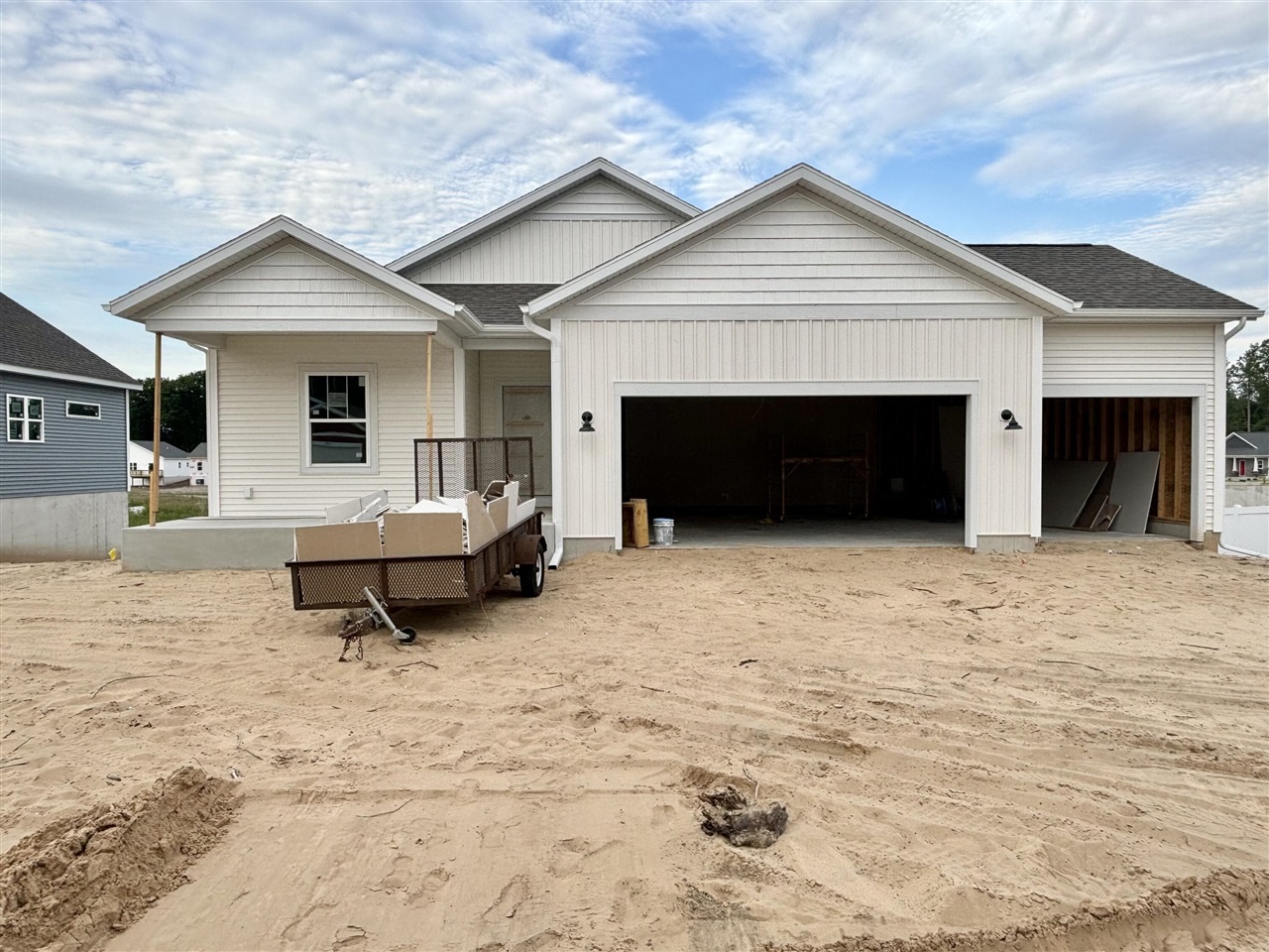 Bear Den Trl, Muskegon, MI 49444