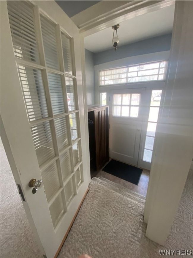 2 Redfield Parkway, Sold in BataviaCity Zoocasa