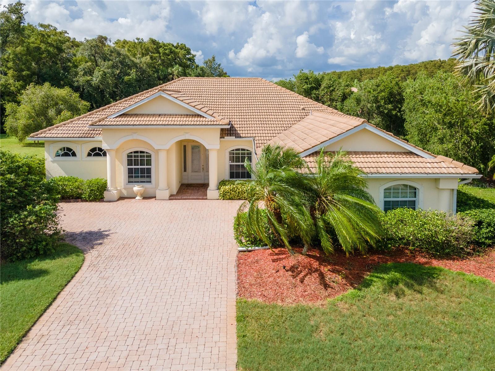 Brookfield Ter, Bradenton, FL 34212