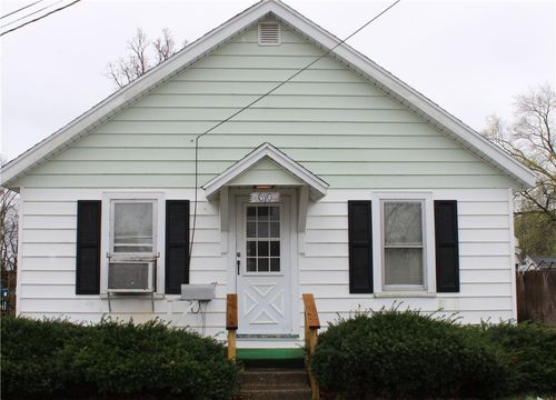 610 W South 9th St, Shelbyville, IL, 62565-2023 | Card Image