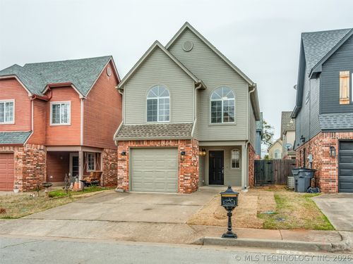 321 W J St, Jenks, OK, 74037-2936 | Card Image