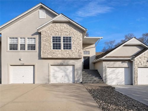 726 Woodson Ln, Gardner, KS, 66030-8407 | Card Image