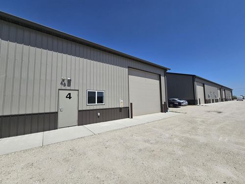 b1-u4-N5916 Willow Rd, Plymouth, WI, 53073-4312 | Card Image
