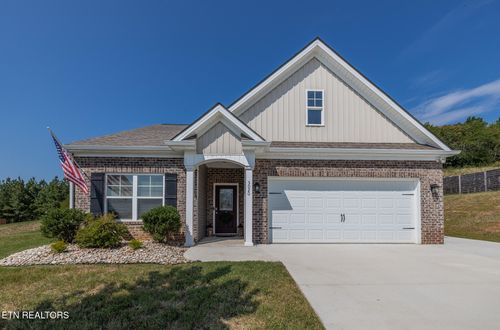3020 Sagegrass Dr, Louisville, TN, 37777-3572 | Card Image