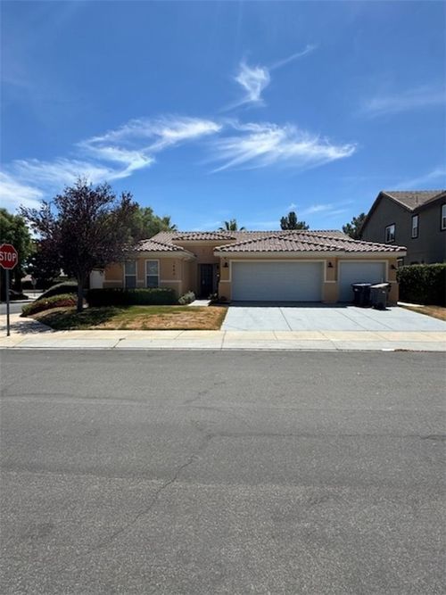 1495 Midnight Sun Dr, Beaumont, CA, 92223 | Card Image