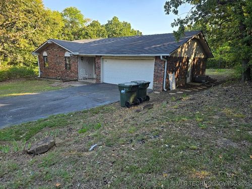 402 Valley View Rd, Cleveland, OK, 74020-9707 | Card Image