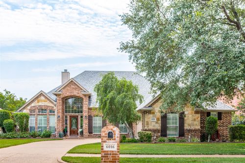 6016 Iron Horse Dr, North Richland Hills, TX, 76148-4015 | Card Image