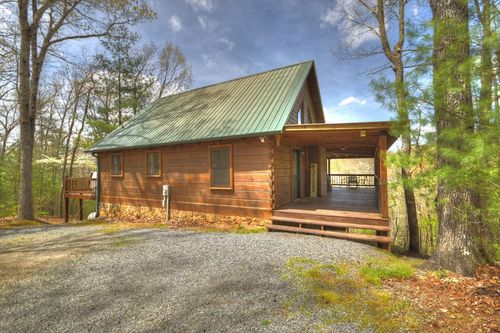 220 Lakota Ln, Mineral Bluff, GA, 30559-2504 | Card Image