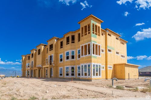 e303-6454 S Pinnacle Acre Ct, Riverton, UT, 84065 | Card Image