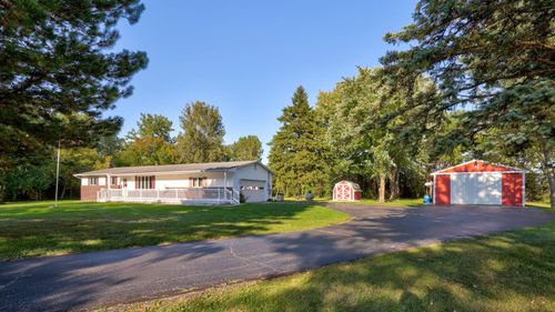 9941 Bender Rd, Frankenmuth, MI, 48734-9118 | Card Image