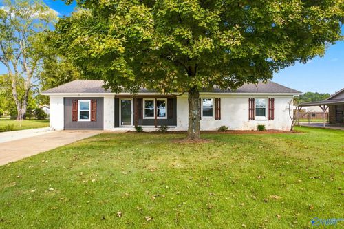 48 Tana Ave, Courtland, AL, 35618-3954 | Card Image