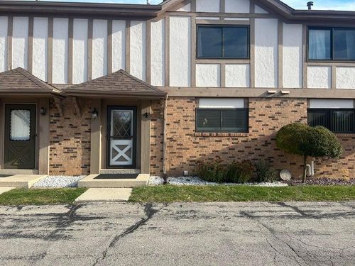 5701 Cambridge Cir, Mount Pleasant, WI, 53406-2856 | Card Image