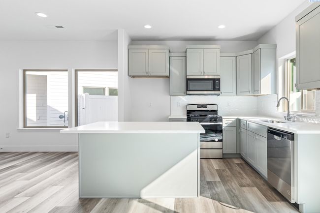 1140 S Underwood Pl, Home with 0 bedrooms, 0 bathrooms and null parking in Kennewick WA | Image 25