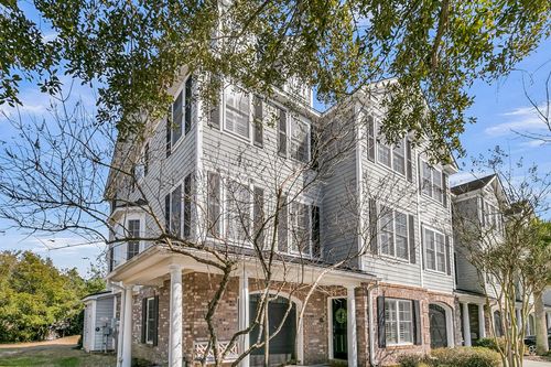 3552 Bagley Dr, Mount Pleasant, SC, 29466-7181 | Card Image