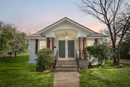 407 N Penelope St, Belton, TX, 76513-3156 | Card Image