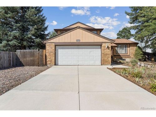 16976 E Progress Cir S, Centennial, CO, 80015-2432 | Card Image