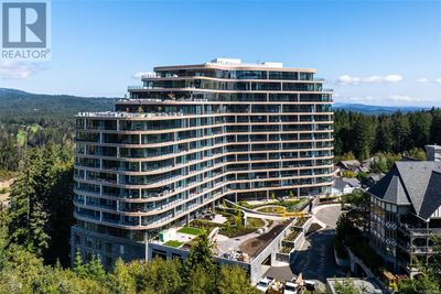 1605 - 2000 Hannington Rd, Condo with 2 bedrooms, 2 bathrooms and 1 parking in Victoria BC | Image 2