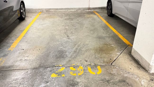 View of parking garage | Image 20