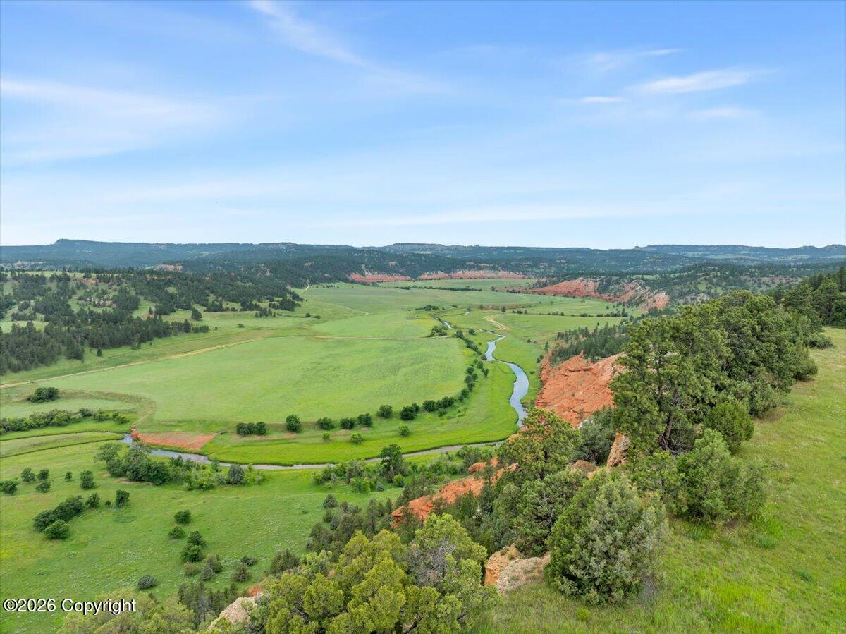 Land in Hulett