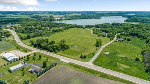 3658 Millersburg Boulevard, Faribault, MN, 55021 | Card Image