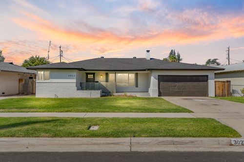 3023 E Robinson Ave, Fresno, CA, 93726-5626 | Card Image