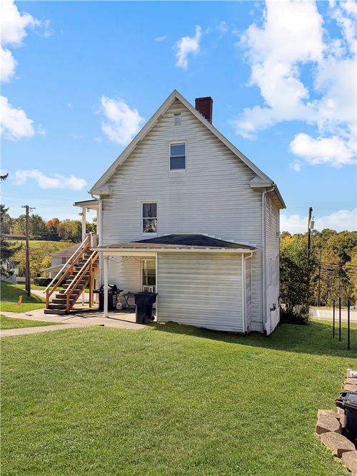 1583 E Maiden St, South Strabane, PA, 15301 | Card Image