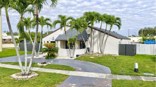 9511 Sw 49th St, Cooper City, FL, 33328-3404 | Card Image