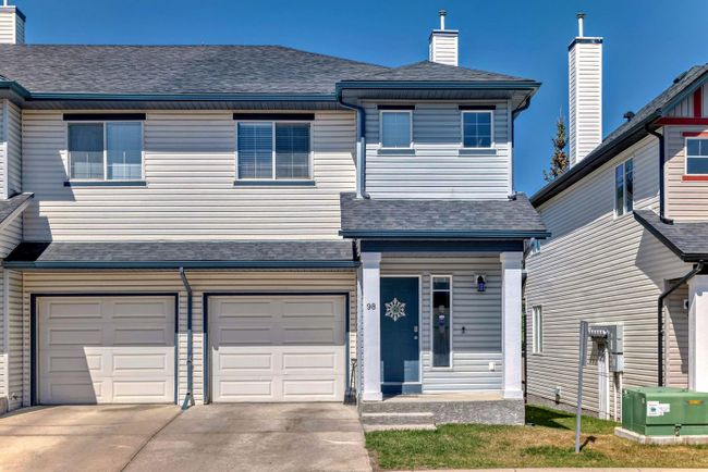 98 Everridge Gardens Sw, Home with 4 bedrooms, 3 bathrooms and 2 parking in Calgary AB | Image 6
