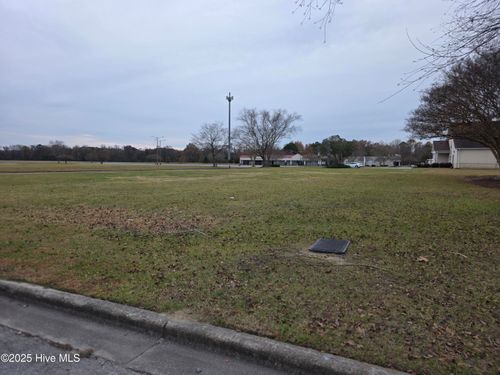 806 Park St, Williamston, NC, 27892-2769 | Card Image