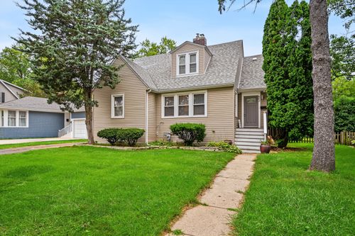 402 Turner Ave, Glen Ellyn, IL, 60137-5021 | Card Image