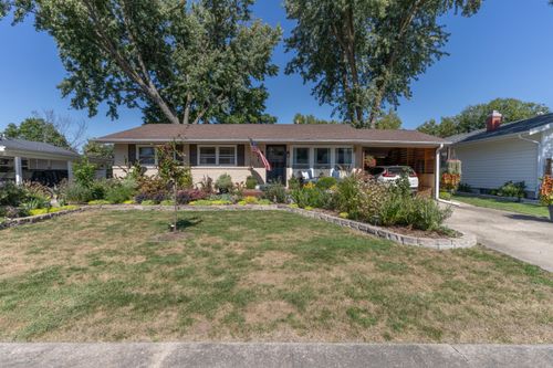 417 W Longview St, MOBERLY, MO, 65270-1810 | Card Image