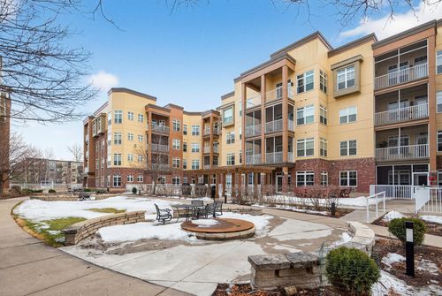 unit-203-2540 38th Ave Ne, Saint Anthony, MN, 55421-5042 | Card Image
