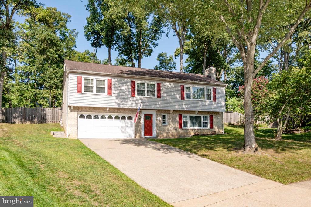 Wilton Woods Ln, Alexandria, VA 22310